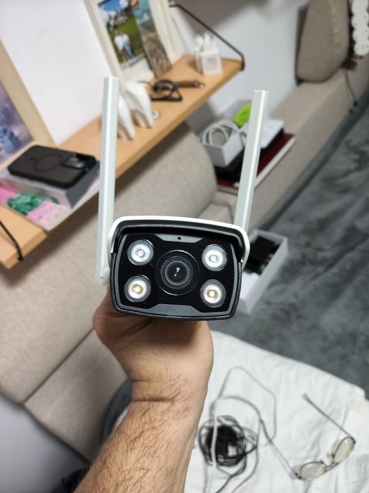 Vind camera supraveghere