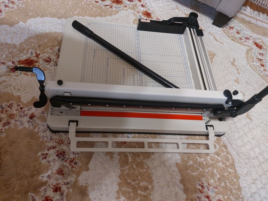 Продам резак  в хорошем состоянии