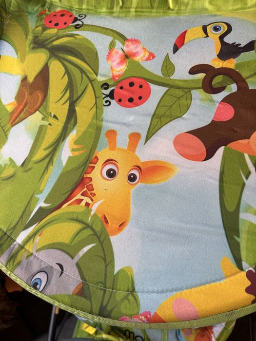 Детска люлка , използвана само два, три пъти.