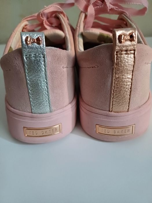 Massimo Dutti,  р.37,  маратонки Ted baker р.38