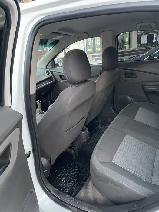 Chevrolet COBALT sotiladi