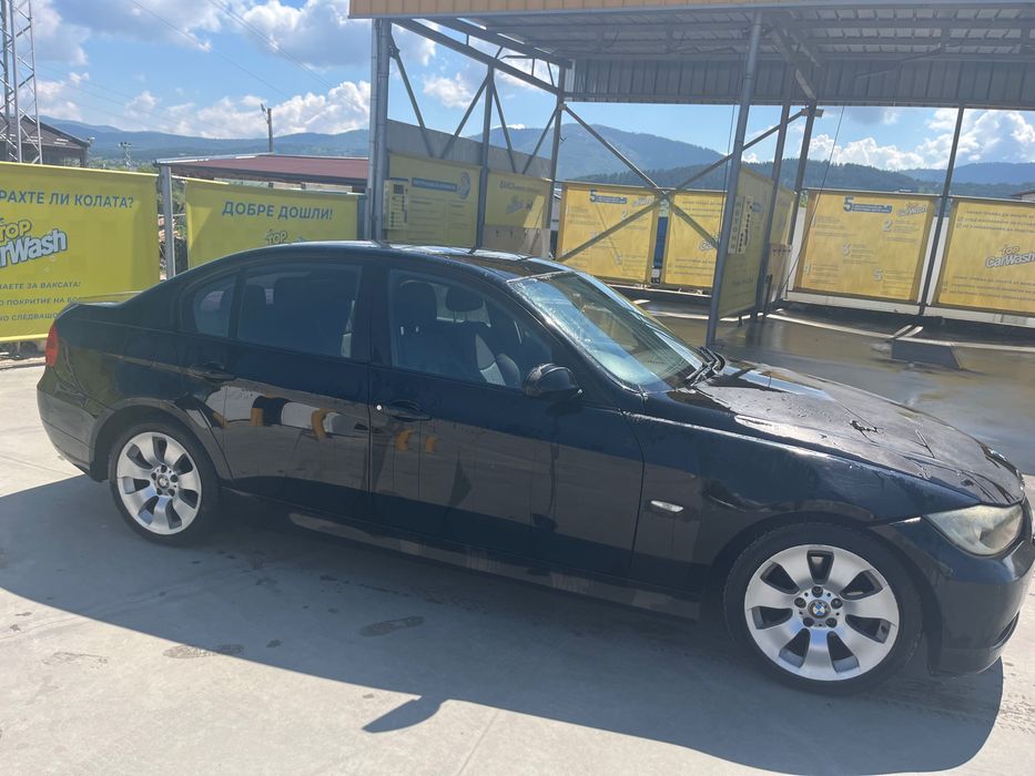 BMW E90 2007 година