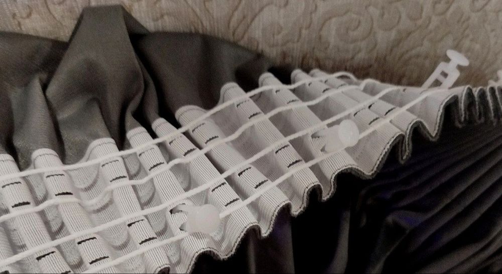 Срочно продам новые шторы, занавеси.