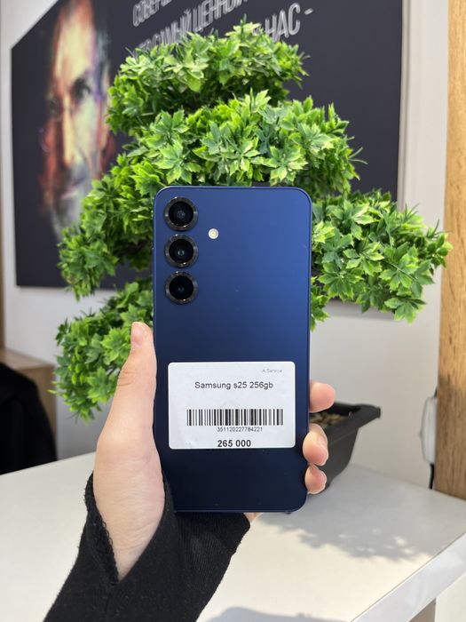 Galaxy S25 в идeальном состоянии