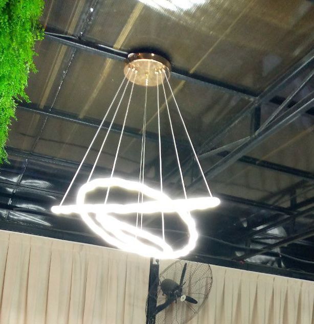 Продаётся люстра хай тек почти новый