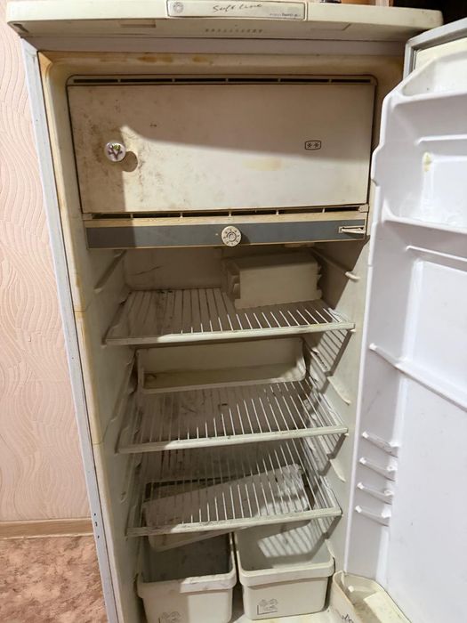 Продам холодильник Бирюса в не рабочем состояний