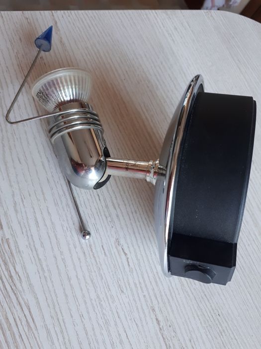 Продам светильник -бра.