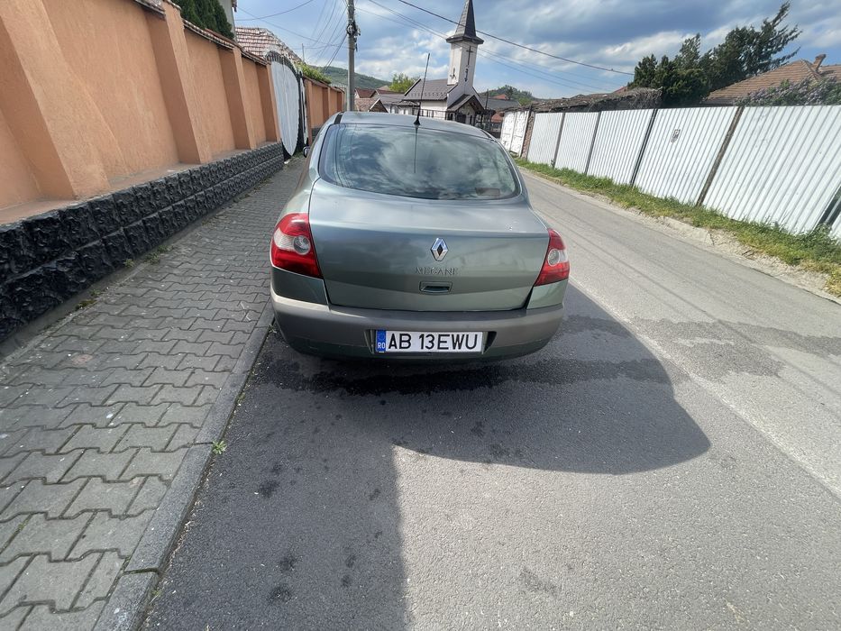 Renault Megane 2 ,1.6 16V benzină,an 2004