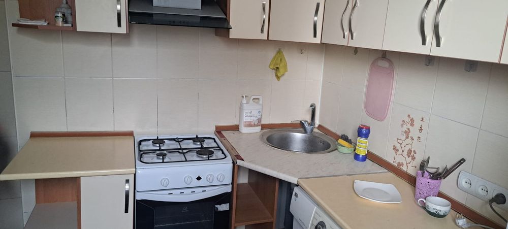 Сдается однокомнатная квартира в Ауэзовском районе.