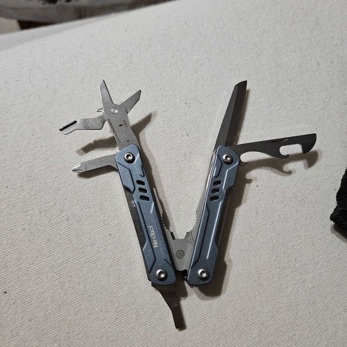 Продавам мини мултитул ключодържател Nextool mini sailor 11 В 1