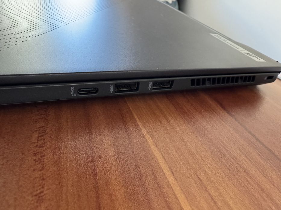 Vand sau schimb Zephyrus g14 cu macbook m1/m2