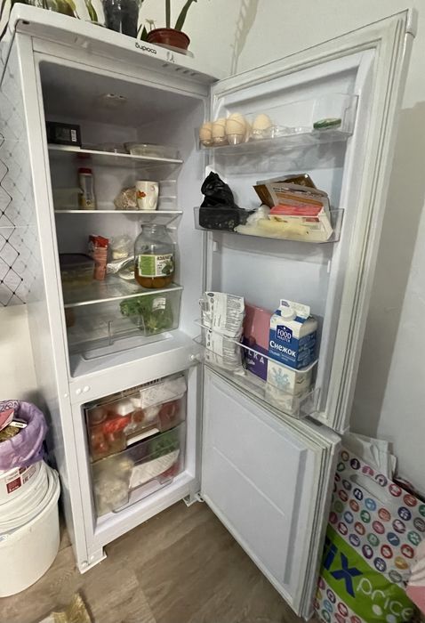 Холодильник сатылады