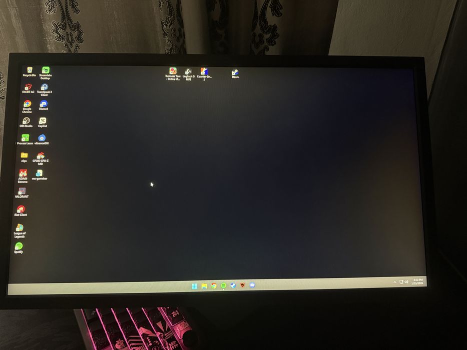 Pc R5 9600x/ RX 9060xt 16gb OC/ 32gb Ram 6000mHz + monitor zowie 240hz