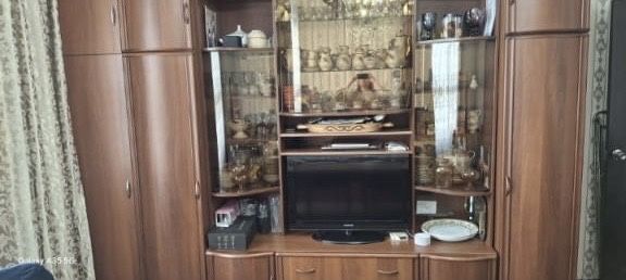 Красивая горка в зал, гостиную
