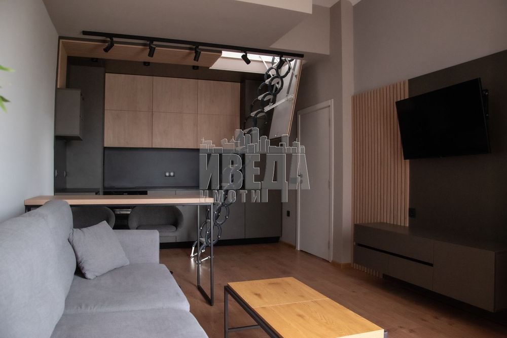 Продава се Двустаен апартамент в Варна, Бриз - 117 кв.м за 2133 €/кв.м - Снимка #6