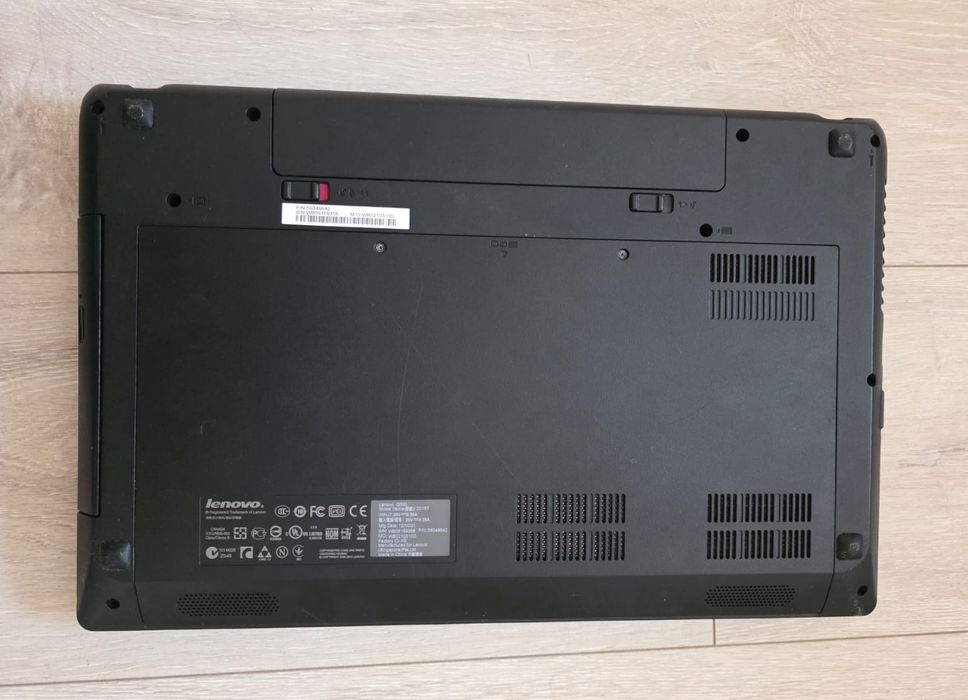 Продам ноутбук  Lenovo