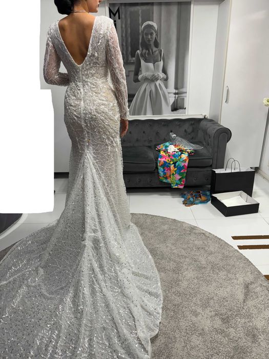 Rochie de mireasa Milla Nova - Model Fiamma, marimea L + voal inclus3m