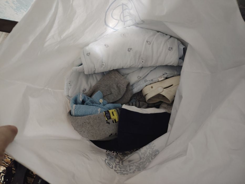 Tekinga kiyimlari oyoq kiyim beriladi