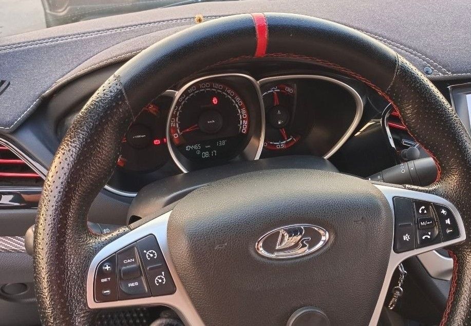 Автомобил сотилади