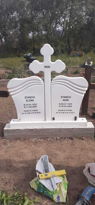 Cruci imitație marmura,350 Lei,Craiova si judetul Dolj