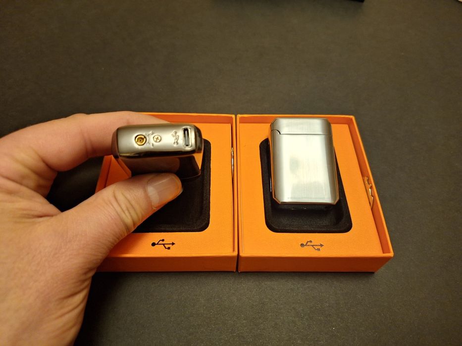 Сензорна газова запалка с гласово запалване или разклащане тип джет