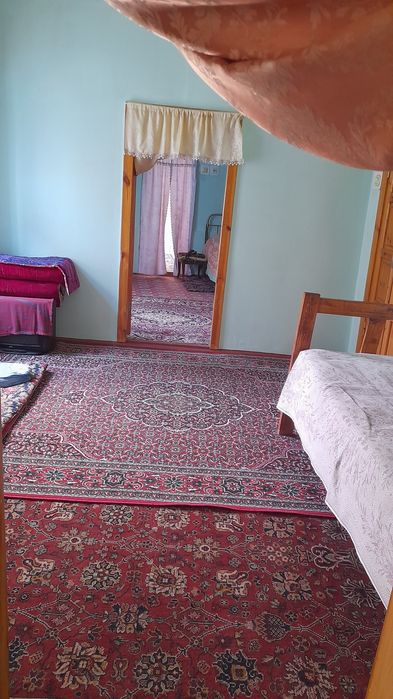 Эски шахарда 4 сотихли ховли сотилади. Манзил: 2 нчи компил