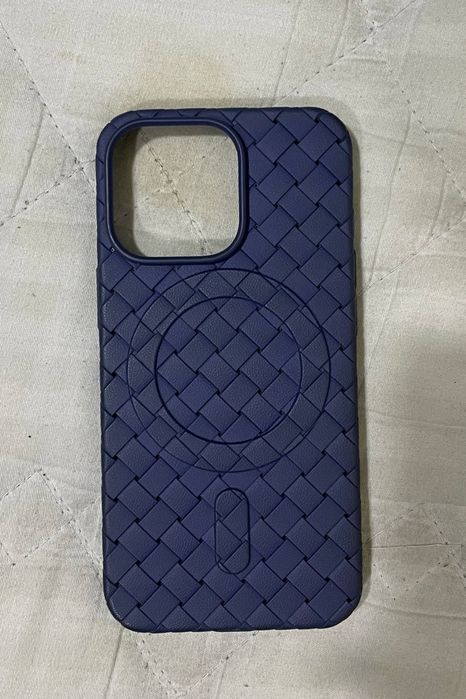 Iphone 13 pro chexollari sotiladi