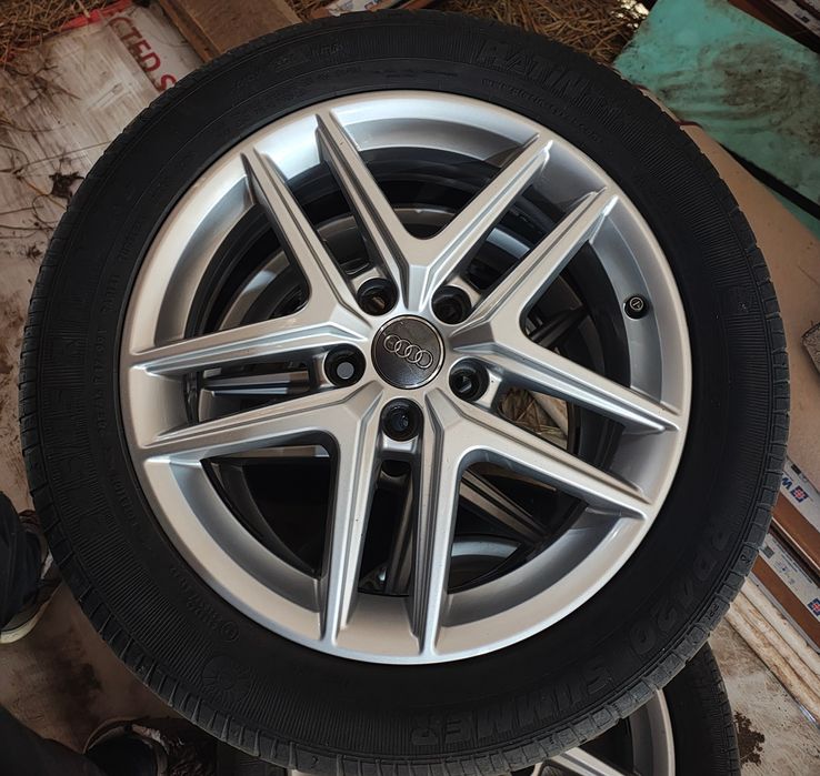 Vând Jante Audi.