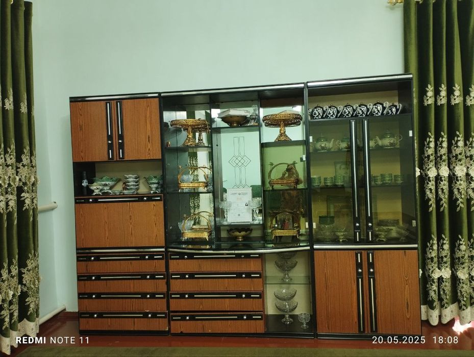 Гарнитур качественный