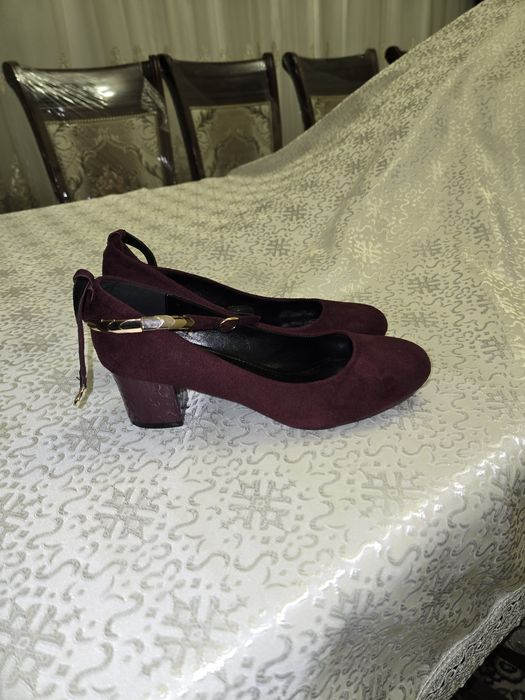 Tufli vecherniy bardoviy svet