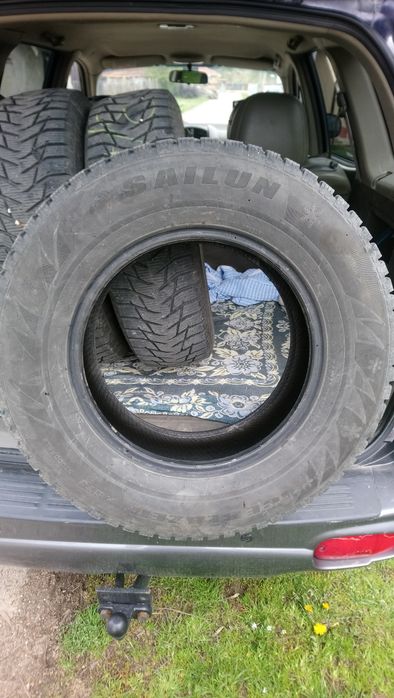 Зимни гуми 225/70/16