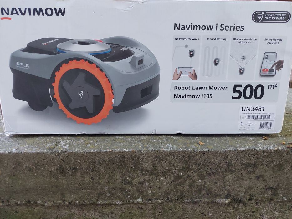 Robot tuns  gazon ,,NAVIMOW "I 105  NOU