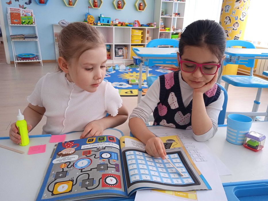 English Teacher for Kids