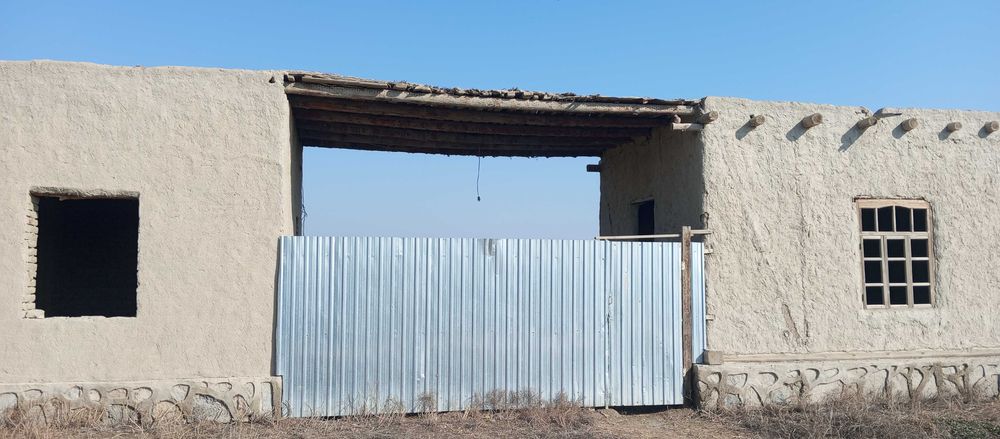 Курилиши тугалланмаган участка сотилади когон туман с-поён кишлоги