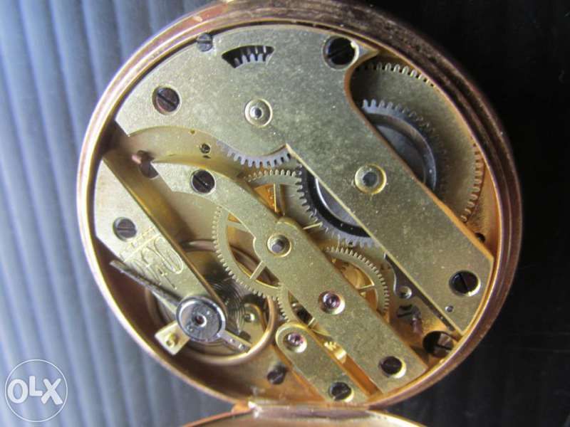 златен джобен часовник