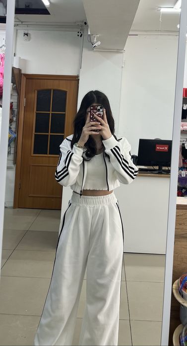 Спортивный костюм