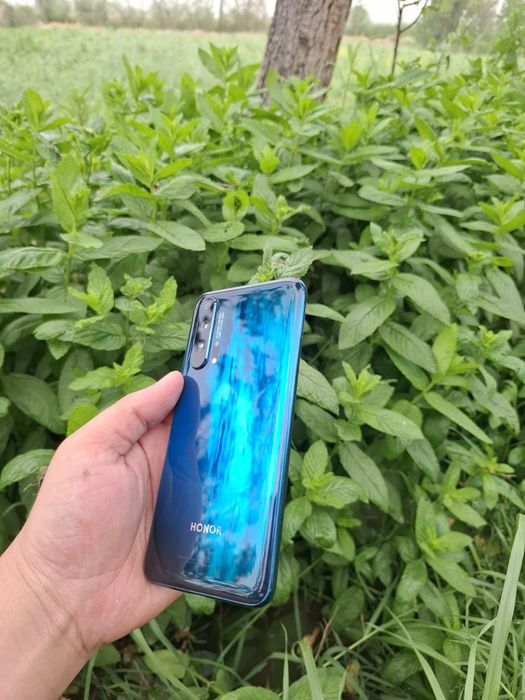 Honor 20 Pro // yengi 256 gb