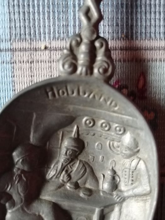 Антична декоративна калаена лъжичка