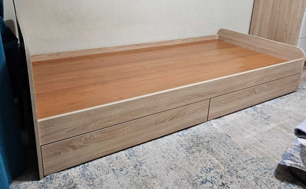 Кровать односпальная