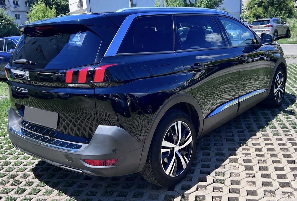 Peugeot 5008 Peugeot 5008 1.2 PureTech 130 EAT8 S&S Allure Pack