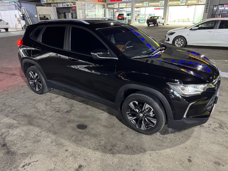 Tracker 2 premier 2023