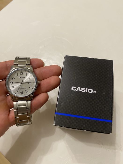 Продам часы Casio оригинал 100%