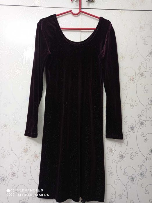 Продаются женские вещи