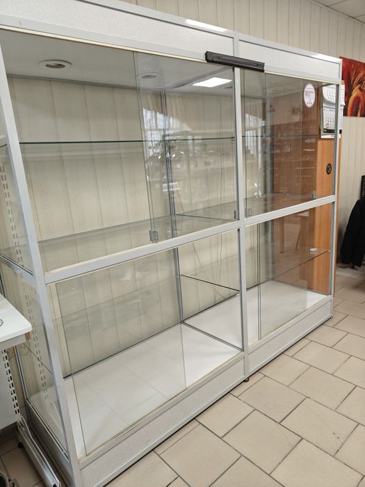 Витрина, стекло, алюминевый профиль
