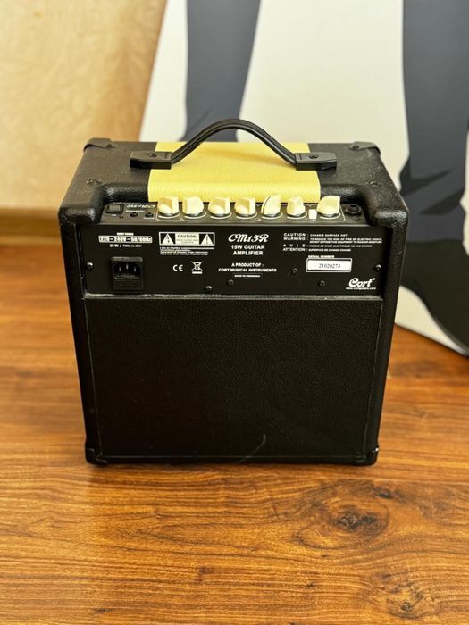 СРОЧНО Гитара squier by fender с полной компл. (комбик, чехол, кабель)