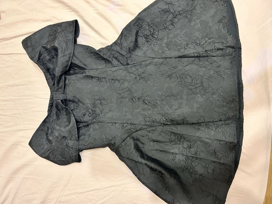 Rochie neagra eleganta