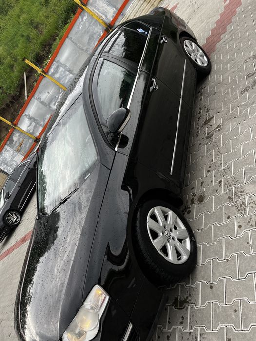 Se vinde Volkswagen Passat b6
