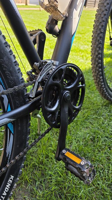 Sprint Maverick 29" 2017 hardtail, marime cadru L
super funcționala, folosita foarte puțin (cca 1000km), silentioasa si fara defecte ascunse.
Cadru: A