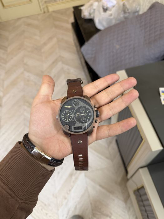 Часы DIESEL, В отличном состоянии