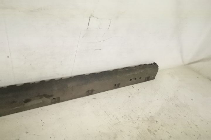 Ornament Prag Dreapta Original In Stare Buna Dacia Duster 2 2017 2018